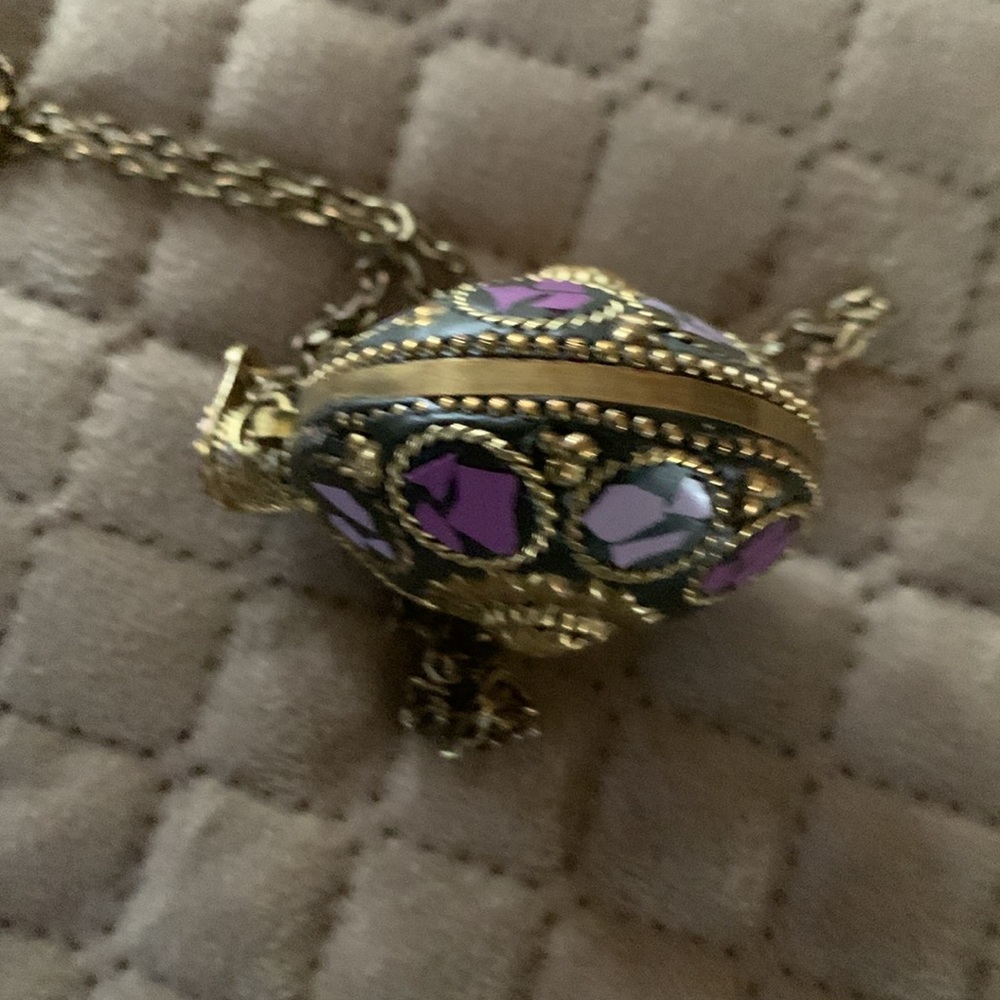 Jewelry - Picture 4 of 4